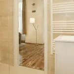 Roxana *